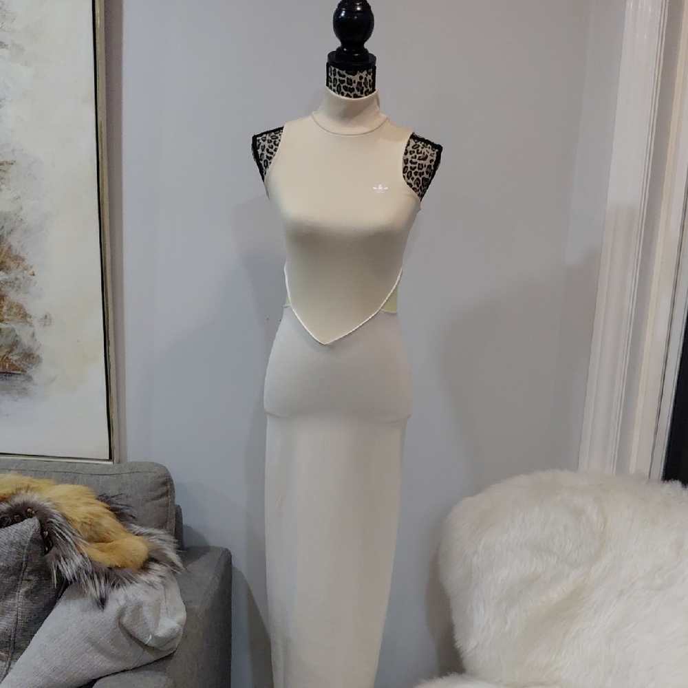 Ivory Cutout Sleeveless Maxi Dress